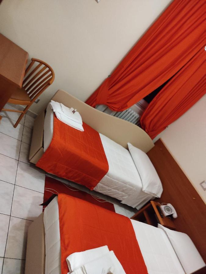 Hotel Al Corso Legnano Exterior photo